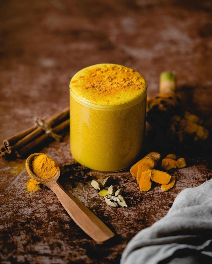 BADEM SÜTLÜ KABAK ZERDEÇAL LATTE