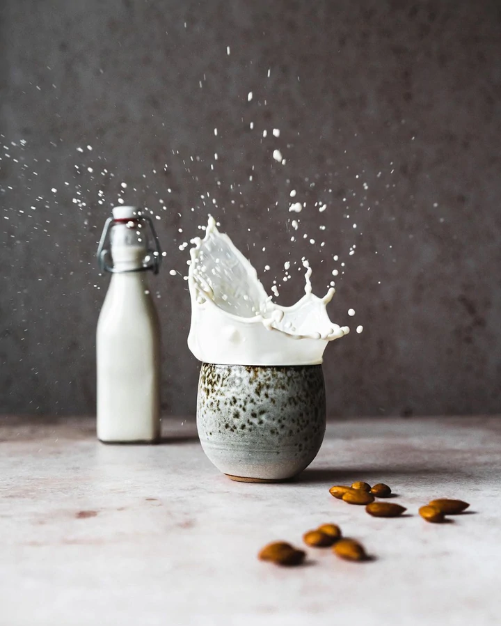 Badem Sütünü Kendiniz Yapın ( Katkı Maddesi ve Şeker Olmadan!)