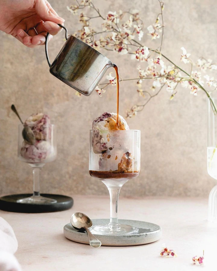 Bögürtlen - Avokado Affogato