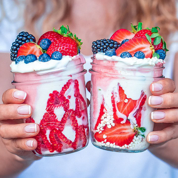 Taze Meyve ile Puding Kavanozu