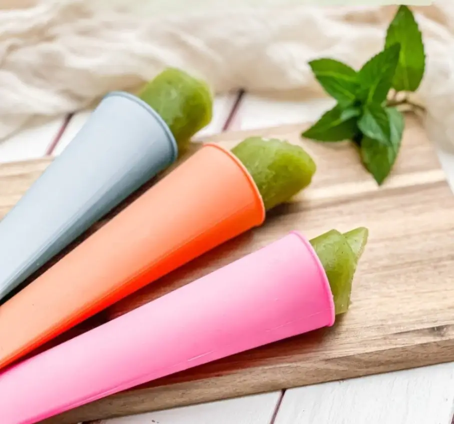 Naneli Kivi Salatalıklı Dondurma Tarifi